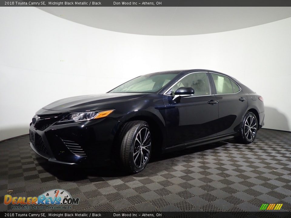 2018 Toyota Camry SE Midnight Black Metallic / Black Photo #8