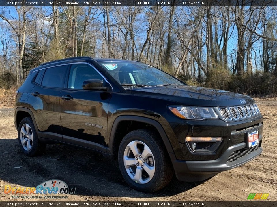 2021 Jeep Compass Latitude 4x4 Diamond Black Crystal Pearl / Black Photo #1