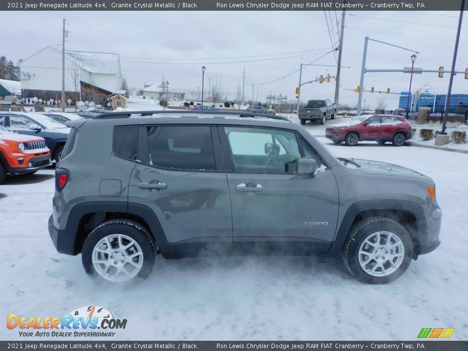2021 Jeep Renegade Latitude 4x4 Granite Crystal Metallic / Black Photo #4