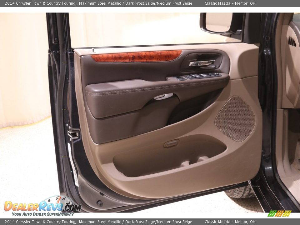 2014 Chrysler Town & Country Touring Maximum Steel Metallic / Dark Frost Beige/Medium Frost Beige Photo #4