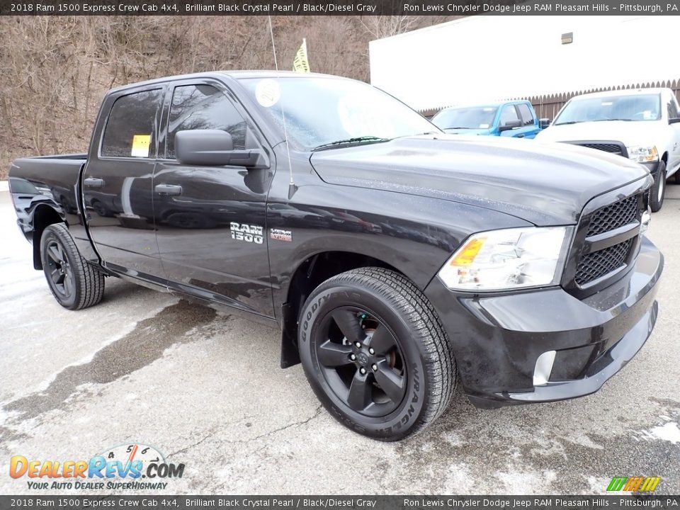 2018 Ram 1500 Express Crew Cab 4x4 Brilliant Black Crystal Pearl / Black/Diesel Gray Photo #7