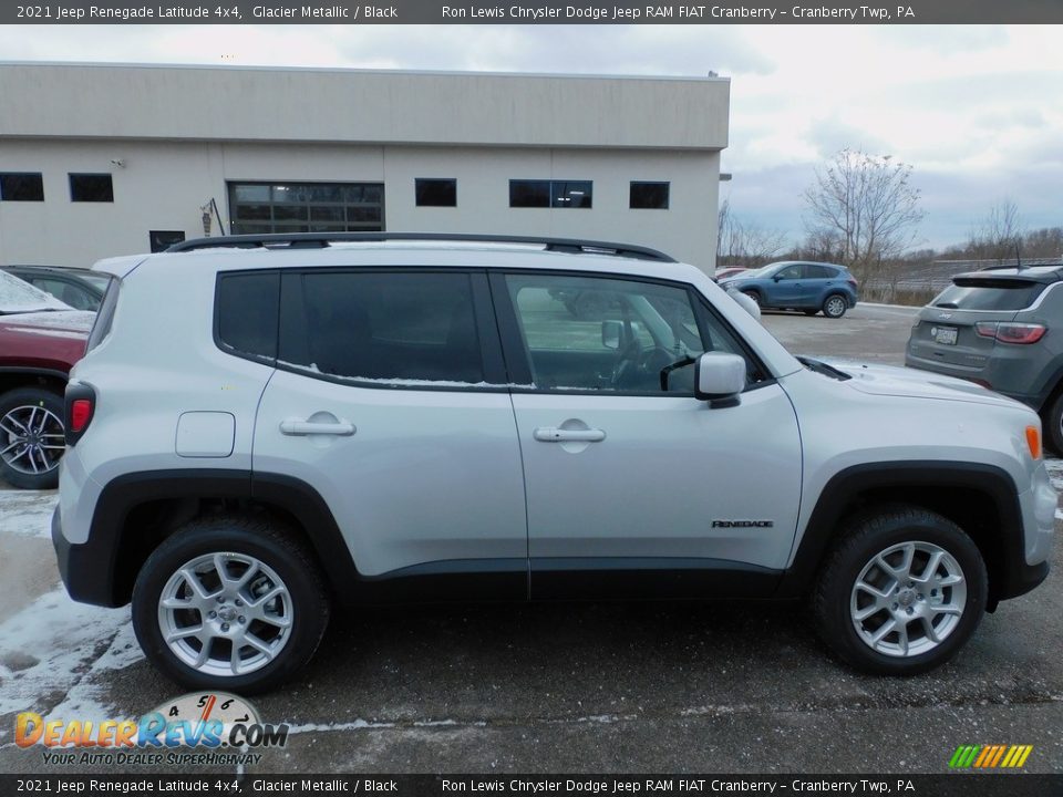 2021 Jeep Renegade Latitude 4x4 Glacier Metallic / Black Photo #4