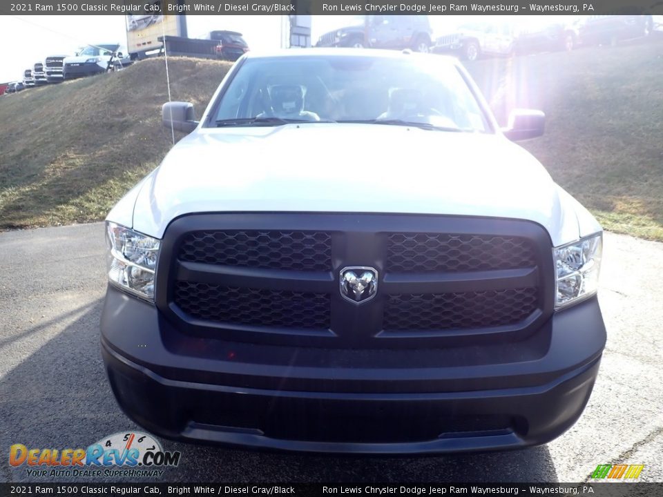 2021 Ram 1500 Classic Regular Cab Bright White / Diesel Gray/Black Photo #9