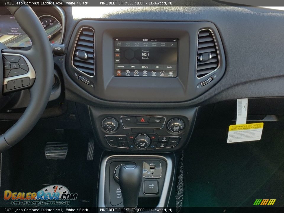 2021 Jeep Compass Latitude 4x4 White / Black Photo #10