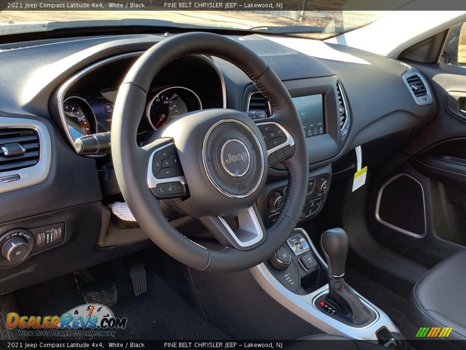 2021 Jeep Compass Latitude 4x4 White / Black Photo #12