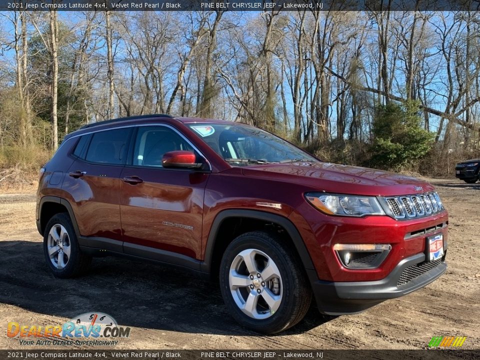 2021 Jeep Compass Latitude 4x4 Velvet Red Pearl / Black Photo #1