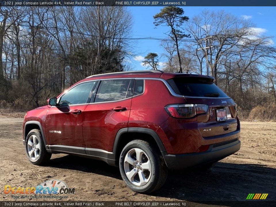 2021 Jeep Compass Latitude 4x4 Velvet Red Pearl / Black Photo #6