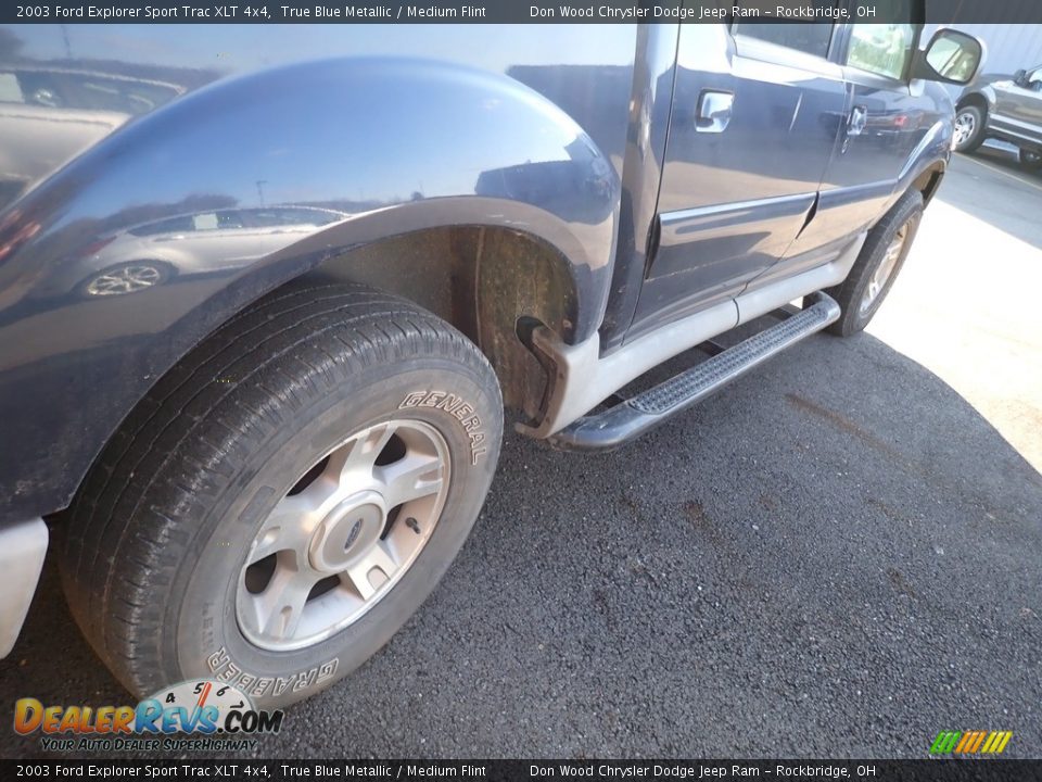 2003 Ford Explorer Sport Trac XLT 4x4 True Blue Metallic / Medium Flint Photo #13