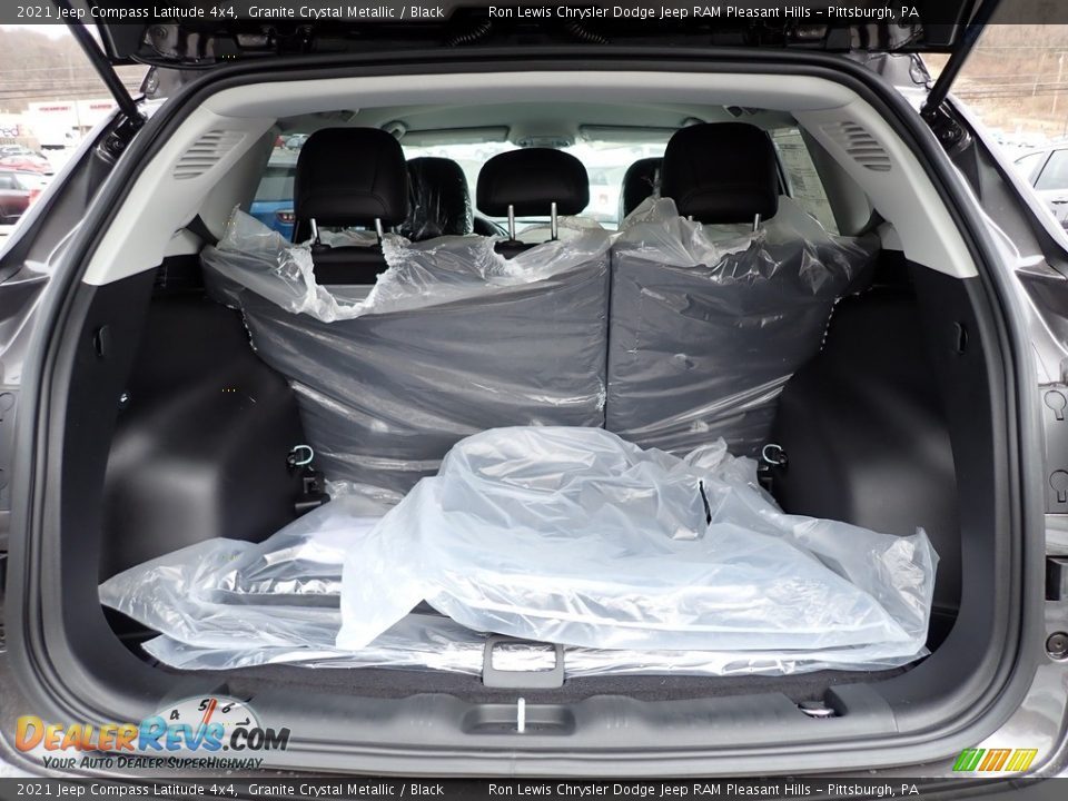2021 Jeep Compass Latitude 4x4 Granite Crystal Metallic / Black Photo #5