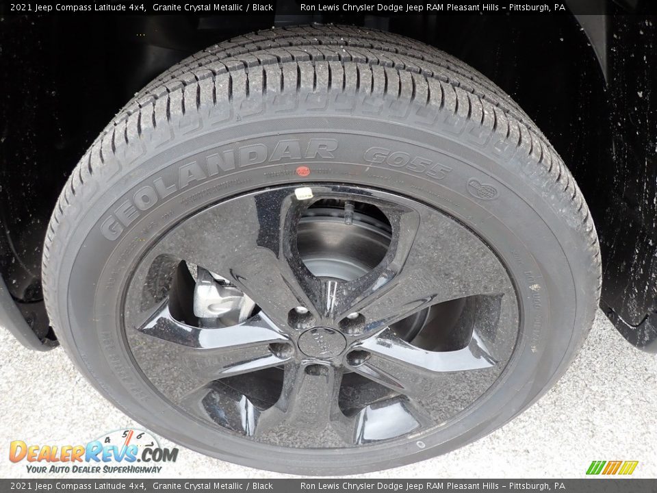 2021 Jeep Compass Latitude 4x4 Granite Crystal Metallic / Black Photo #10