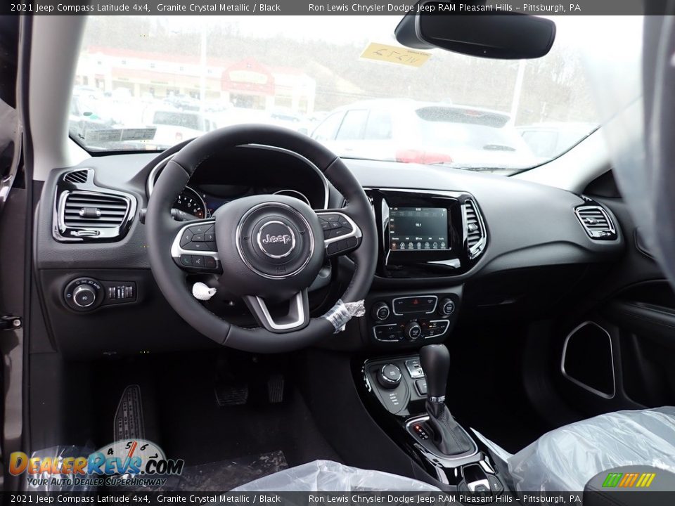 2021 Jeep Compass Latitude 4x4 Granite Crystal Metallic / Black Photo #13