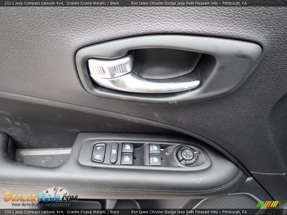 2021 Jeep Compass Latitude 4x4 Granite Crystal Metallic / Black Photo #14
