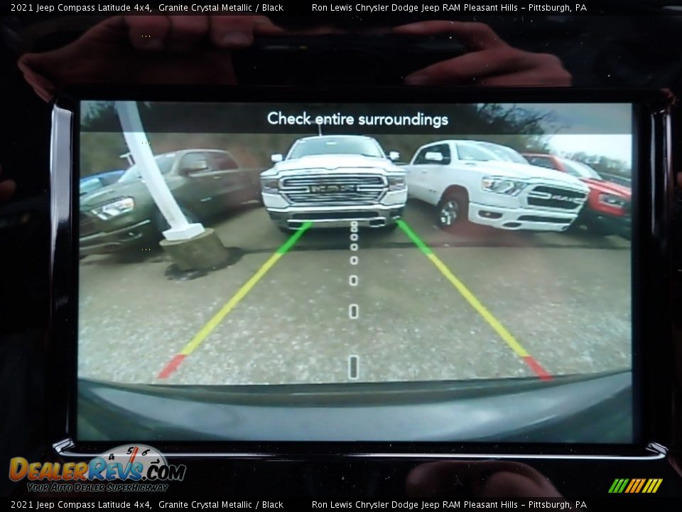 2021 Jeep Compass Latitude 4x4 Granite Crystal Metallic / Black Photo #19