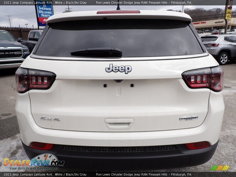 2021 Jeep Compass Latitude 4x4 White / Black/Ski Gray Photo #4