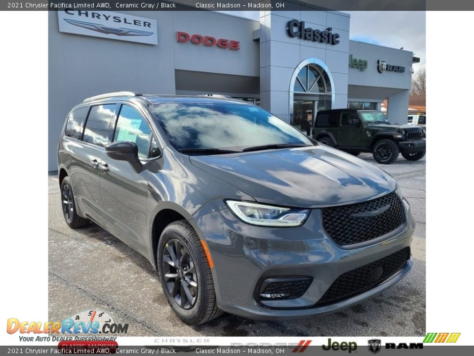 2021 Chrysler Pacifica Limited AWD Ceramic Gray / Black Photo #1