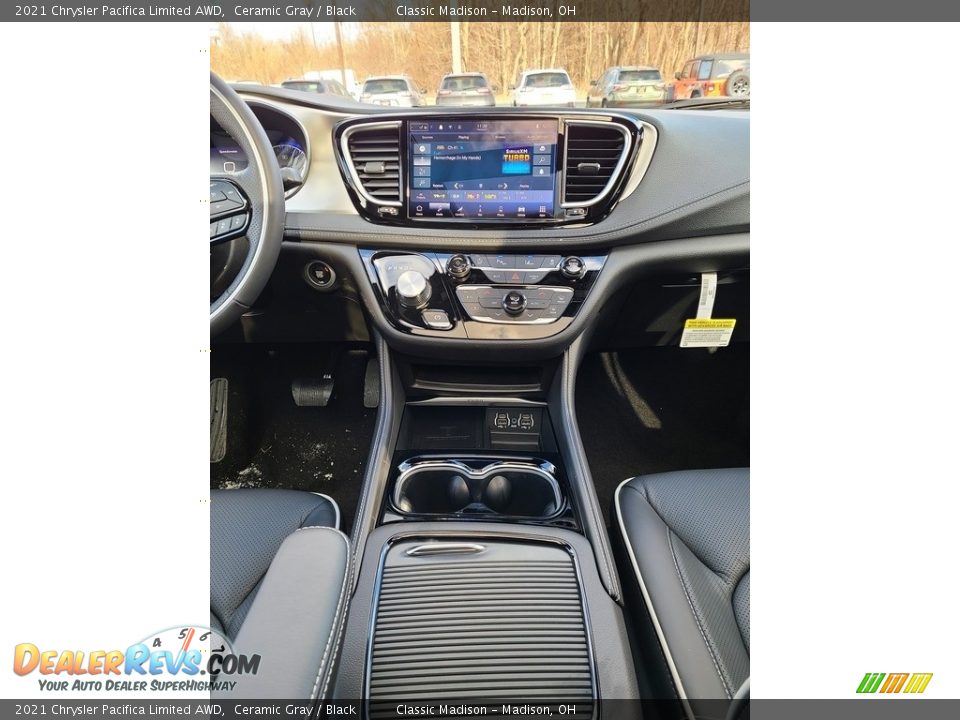 2021 Chrysler Pacifica Limited AWD Ceramic Gray / Black Photo #8