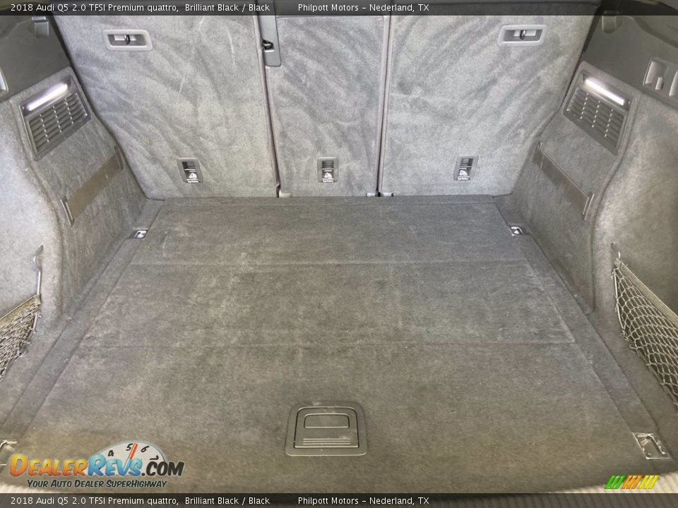 2018 Audi Q5 2.0 TFSI Premium quattro Brilliant Black / Black Photo #17