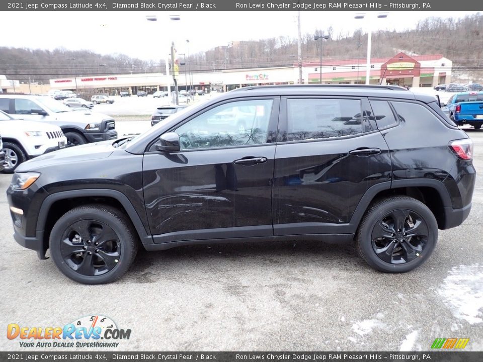 2021 Jeep Compass Latitude 4x4 Diamond Black Crystal Pearl / Black Photo #2