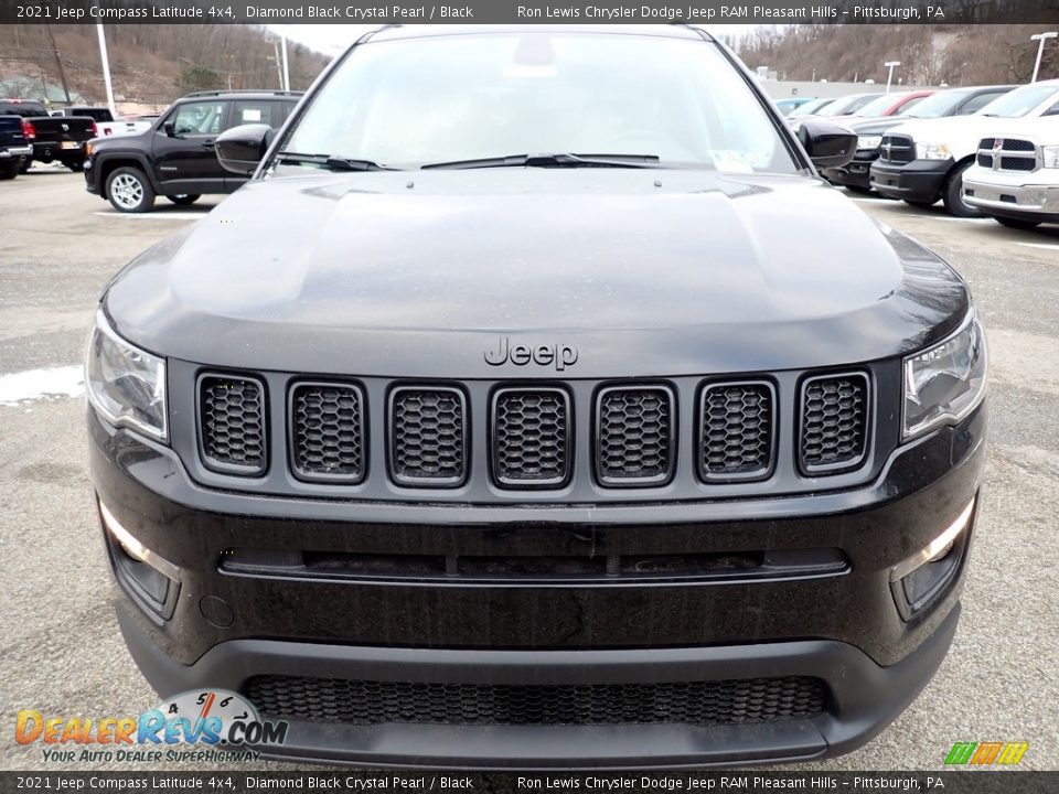2021 Jeep Compass Latitude 4x4 Diamond Black Crystal Pearl / Black Photo #9