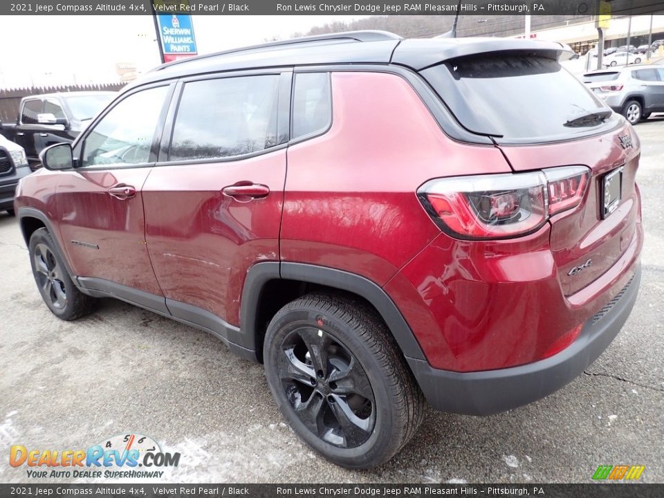 2021 Jeep Compass Altitude 4x4 Velvet Red Pearl / Black Photo #3