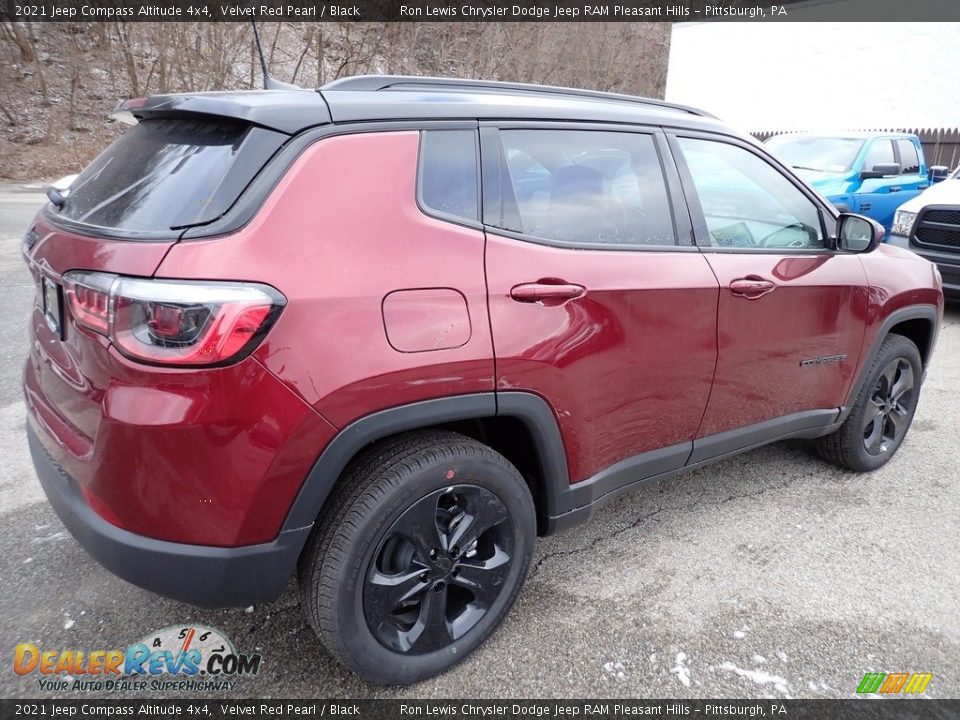 2021 Jeep Compass Altitude 4x4 Velvet Red Pearl / Black Photo #6