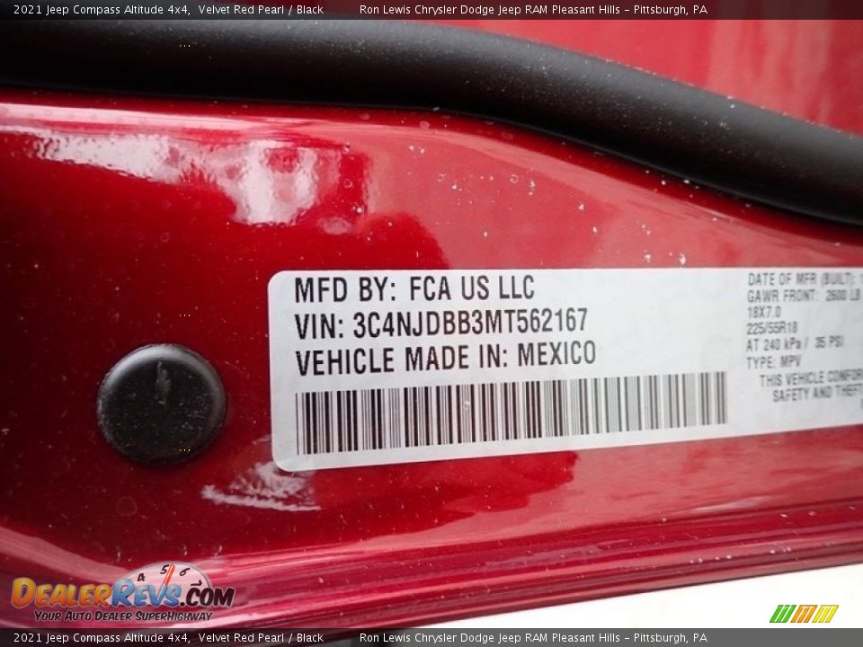 2021 Jeep Compass Altitude 4x4 Velvet Red Pearl / Black Photo #15