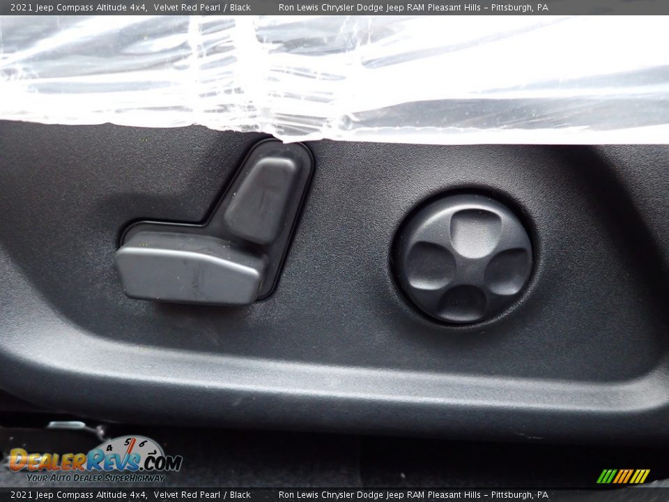 2021 Jeep Compass Altitude 4x4 Velvet Red Pearl / Black Photo #16