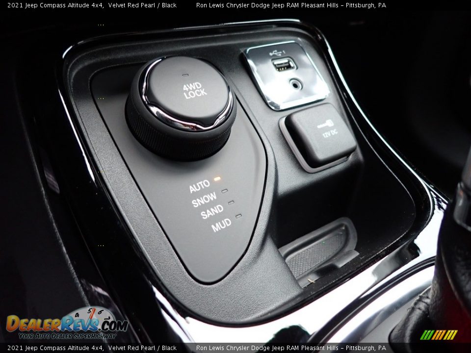 2021 Jeep Compass Altitude 4x4 Velvet Red Pearl / Black Photo #18
