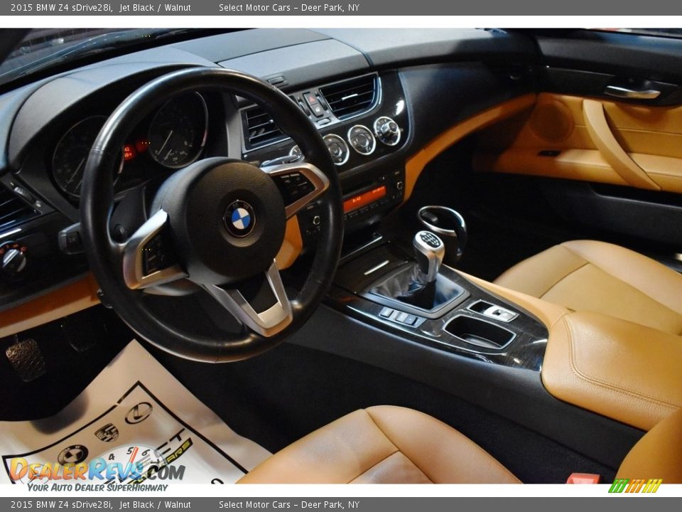 Dashboard of 2015 BMW Z4 sDrive28i Photo #9