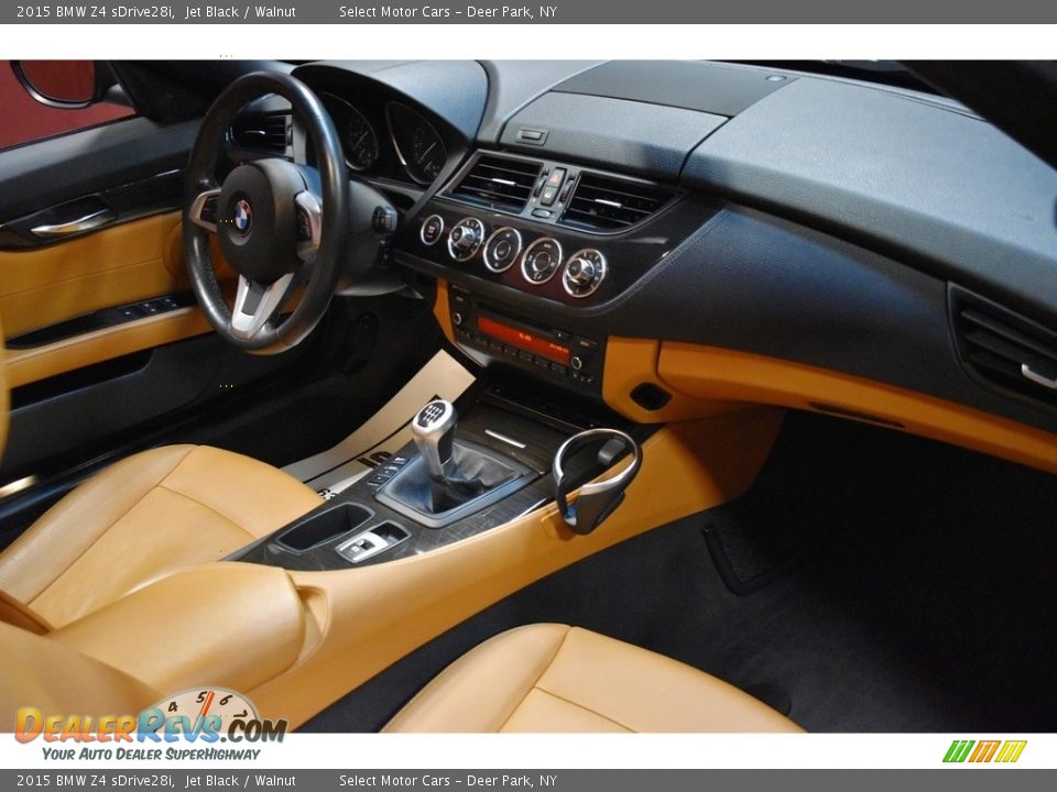 Dashboard of 2015 BMW Z4 sDrive28i Photo #11