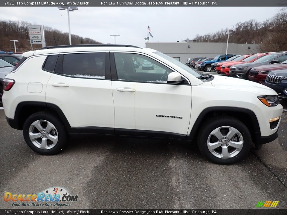 2021 Jeep Compass Latitude 4x4 White / Black Photo #7