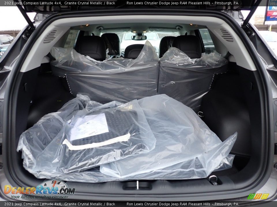 2021 Jeep Compass Latitude 4x4 Granite Crystal Metallic / Black Photo #5