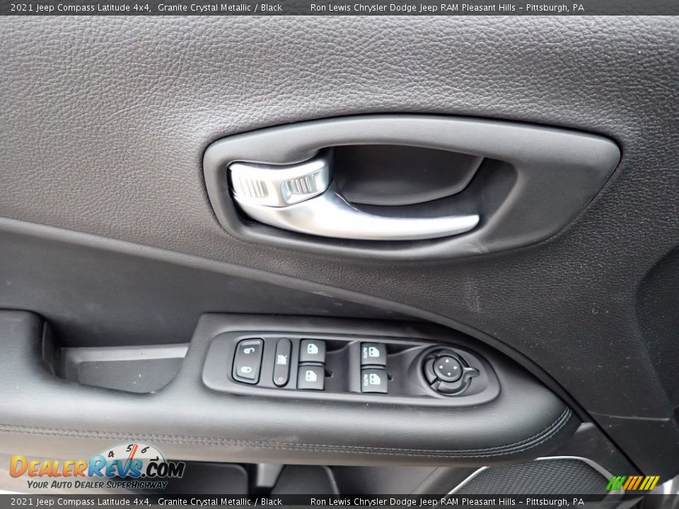 2021 Jeep Compass Latitude 4x4 Granite Crystal Metallic / Black Photo #14