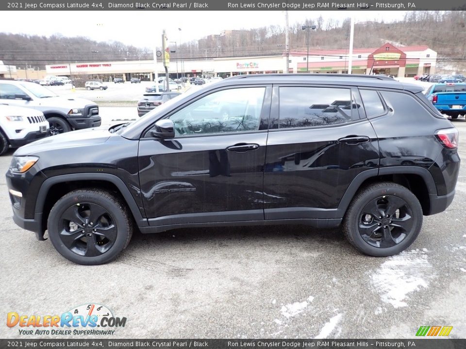 2021 Jeep Compass Latitude 4x4 Diamond Black Crystal Pearl / Black Photo #2