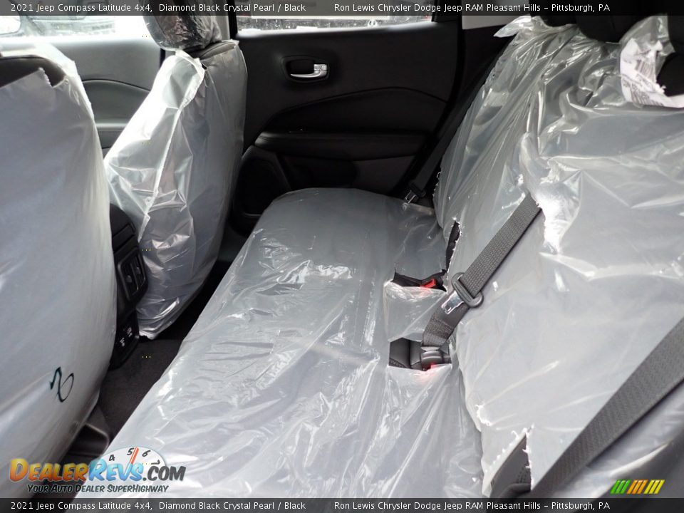 2021 Jeep Compass Latitude 4x4 Diamond Black Crystal Pearl / Black Photo #12