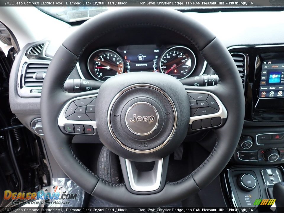 2021 Jeep Compass Latitude 4x4 Diamond Black Crystal Pearl / Black Photo #18