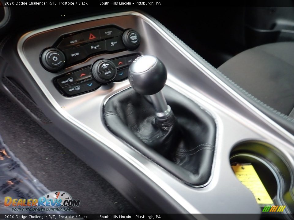 2020 Dodge Challenger R/T Shifter Photo #20