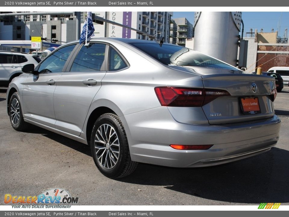 2020 Volkswagen Jetta SE Pyrite Silver / Titan Black Photo #7