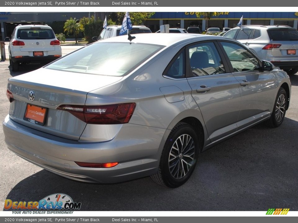 2020 Volkswagen Jetta SE Pyrite Silver / Titan Black Photo #9