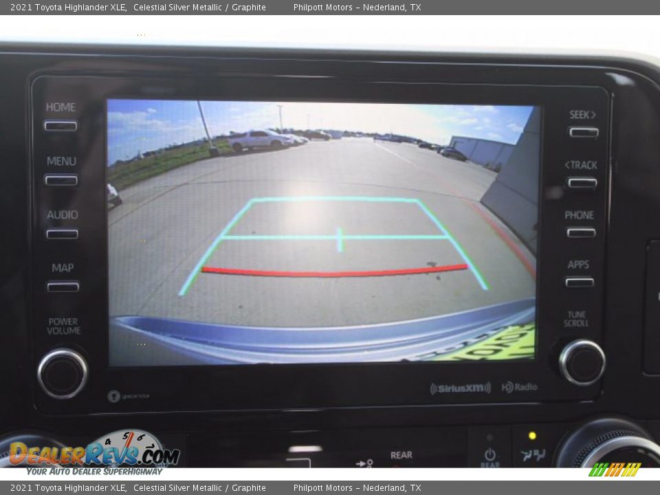 2021 Toyota Highlander XLE Celestial Silver Metallic / Graphite Photo #18