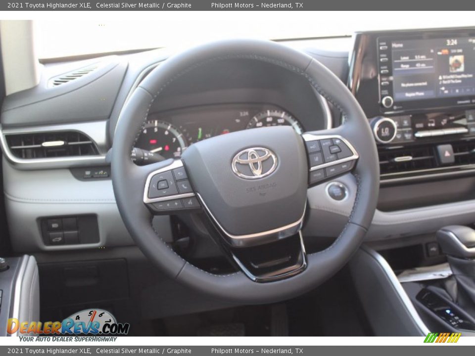 2021 Toyota Highlander XLE Celestial Silver Metallic / Graphite Photo #22