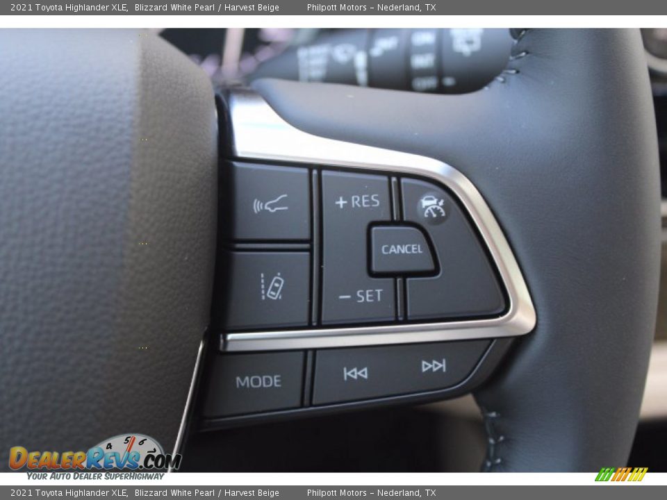 2021 Toyota Highlander XLE Blizzard White Pearl / Harvest Beige Photo #12