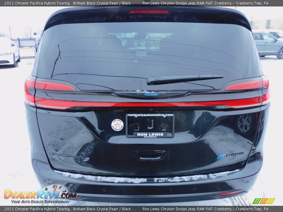 2021 Chrysler Pacifica Hybrid Touring Brilliant Black Crystal Pearl / Black Photo #6