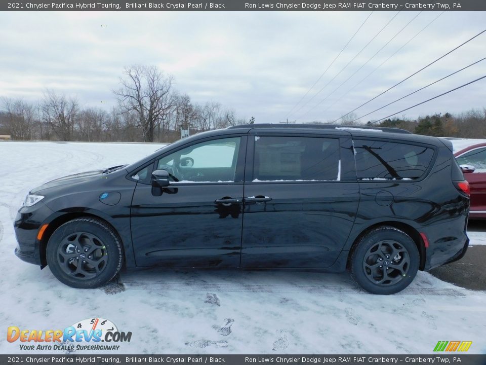 2021 Chrysler Pacifica Hybrid Touring Brilliant Black Crystal Pearl / Black Photo #9