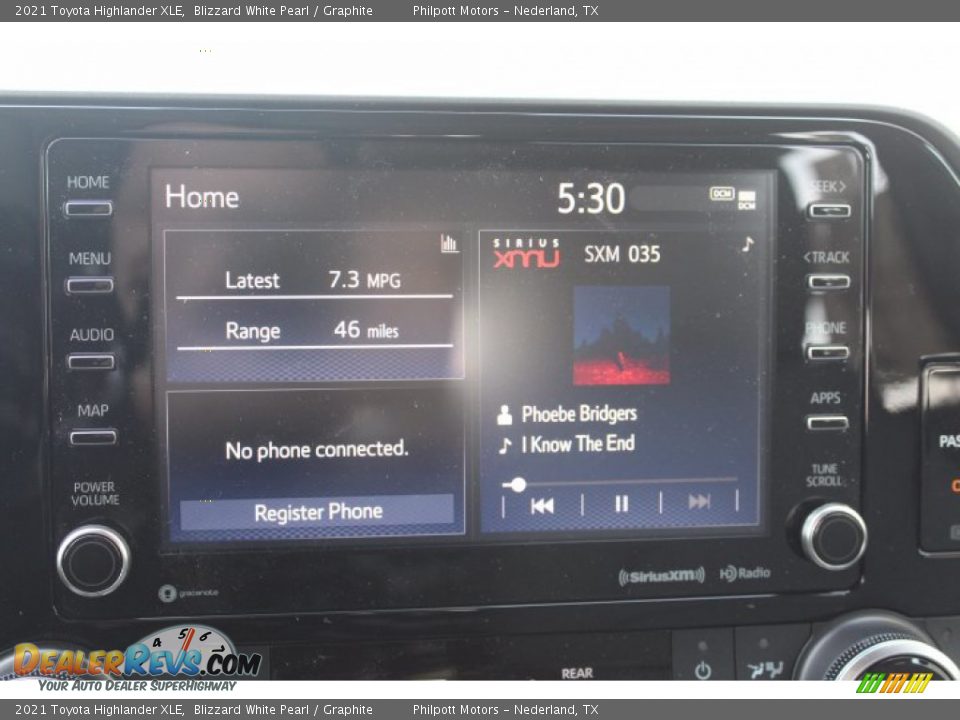 2021 Toyota Highlander XLE Blizzard White Pearl / Graphite Photo #15