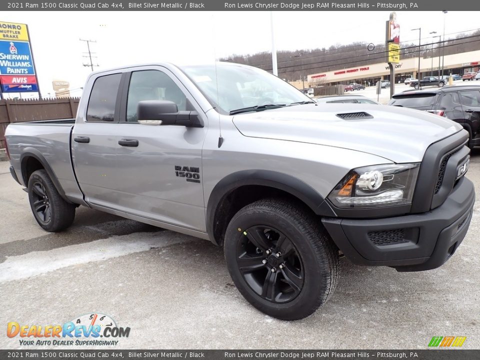 Front 3/4 View of 2021 Ram 1500 Classic Quad Cab 4x4 Photo #7