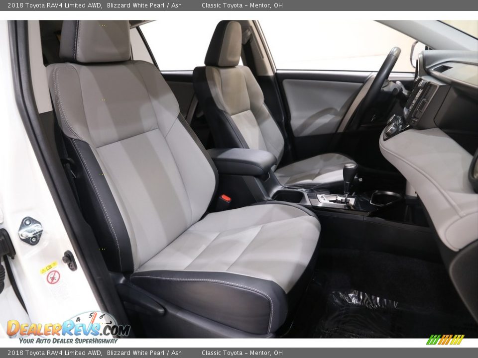 2018 Toyota RAV4 Limited AWD Blizzard White Pearl / Ash Photo #16