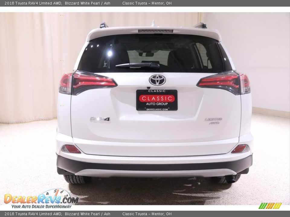 2018 Toyota RAV4 Limited AWD Blizzard White Pearl / Ash Photo #19