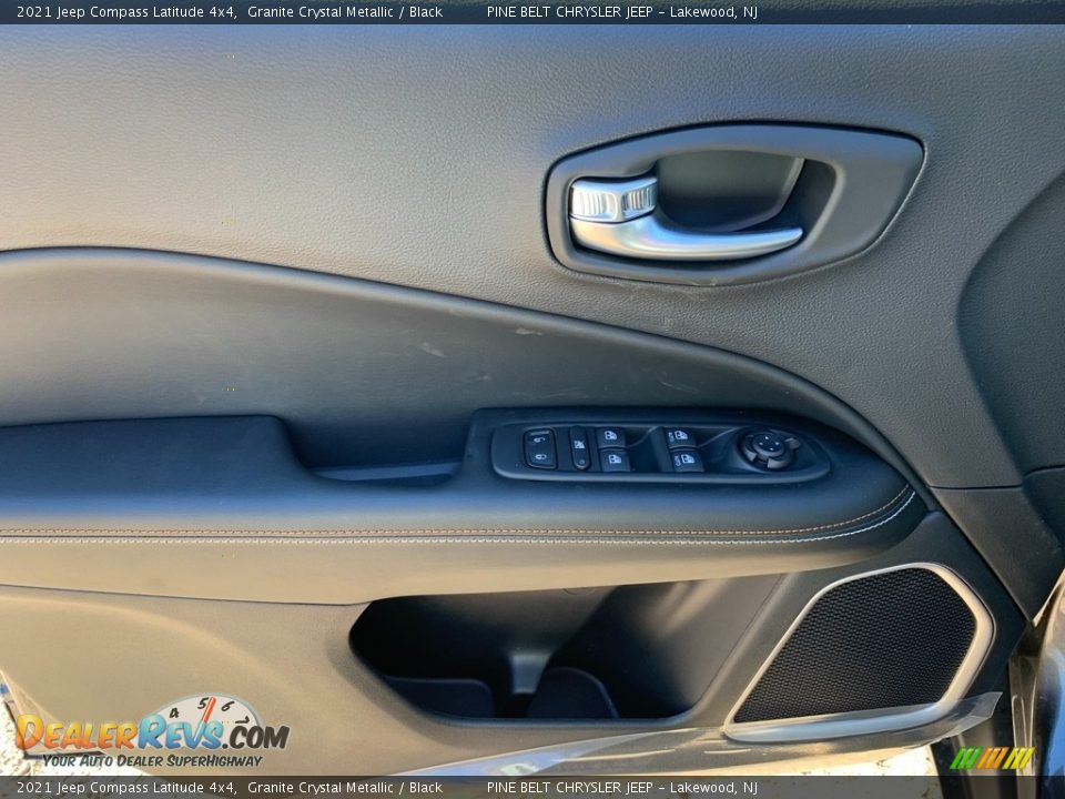 2021 Jeep Compass Latitude 4x4 Granite Crystal Metallic / Black Photo #13