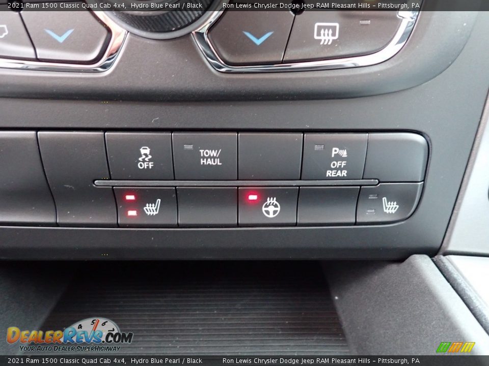 2021 Ram 1500 Classic Quad Cab 4x4 Hydro Blue Pearl / Black Photo #18